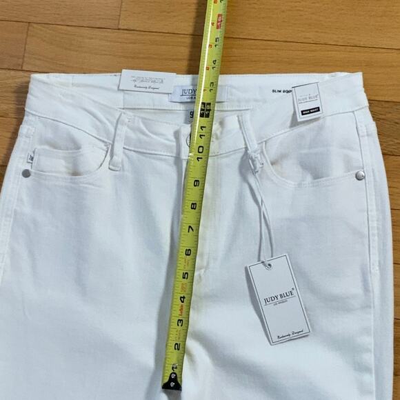 Judy Blue White High Waisted Bootcut Jeans NWT size 9/29 - Picture 6 of 8